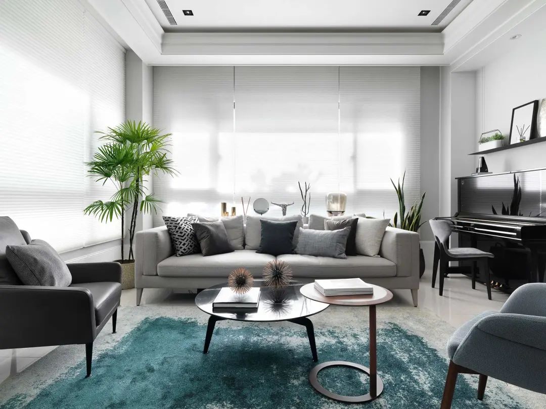 140㎡現(xiàn)代高級(jí)灰，簡(jiǎn)約優(yōu)雅，明亮溫馨